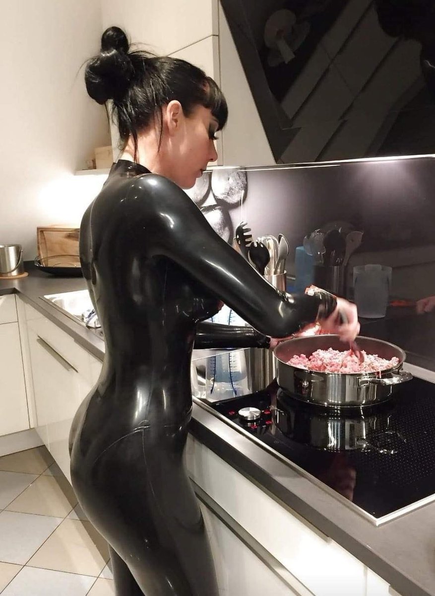 jpww10011's tweet photo. LaTex&amp;Leather.. https://t.co/ClNnwLcc2t