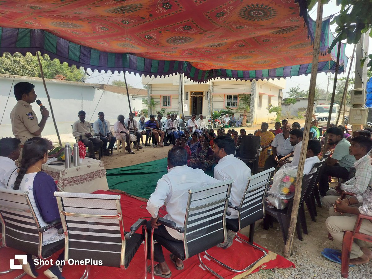 jagdevpur_ps's tweet photo. ఈరోజు నిర్మల్ నగర్ గ్రామంలో ఆరు కొత్త సీసీటీవీ కెమెరాలను ప్రారంభించడం జరిగినది. ఇట్టి కెమెరాలు పెట్టుటకు కృషిచేసిన సర్పంచ్ పద్మారావు గారు, ఉప సర్పంచ్ యాదగిరి గారు  మరియు వార్డు మెంబర్లు, కీలక పాత్ర వహించిన బెంజిమెన్ గారిని సత్కరించడం జరిగింది. https://t.co/gh3brrL1PJ