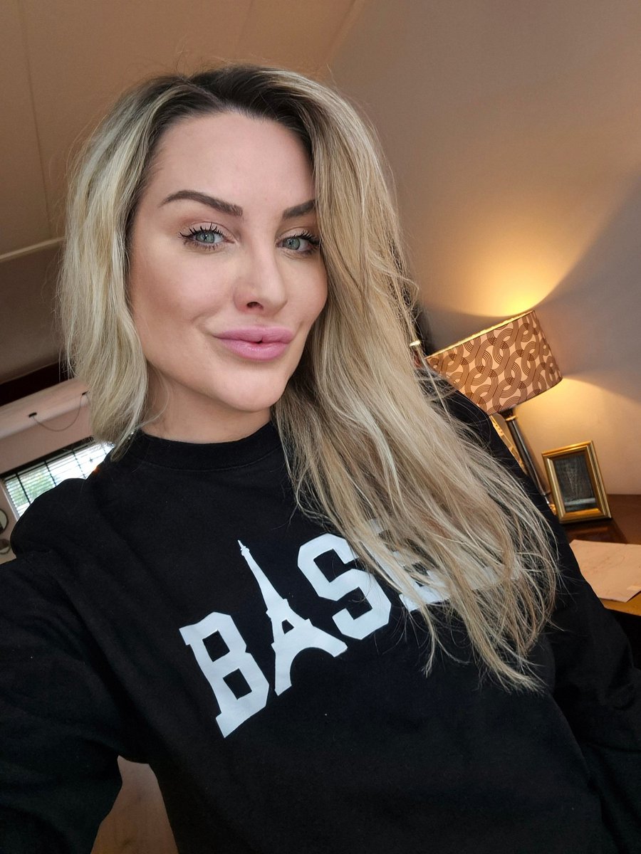 𝓜𝓲𝓼𝓼 𝓡𝓸𝓼𝓮 ⚘️ tweet media