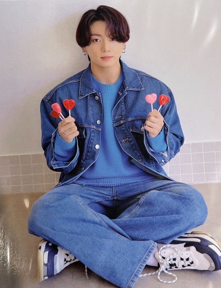 ¹⁰JJkasia⁷ᵇʸʲᵏ³ᴰ GOLDEN 🐰😗 STUNNER 💜 ARIRANG ⁷ tweet media