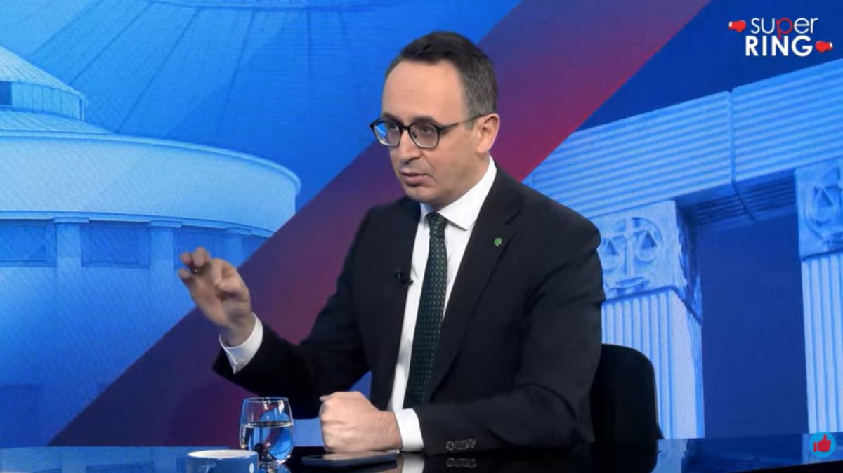 MI_GOV_PL's tweet photo. - Tam, gdzie do wypadków dochodzi najczęściej, na drogach jednojezdniowych dwukierunkowych, poza terenem zabudowanym, wprowadziliśmy przepis, że jeśli kierowca przekroczy dozwoloną prędkość o 50 km/h, zostanie mu zatrzymane czasowo prawo jazdy-@DariuszKlimczak w @voxfmpl. https://t.co/LgYRVpCs8W