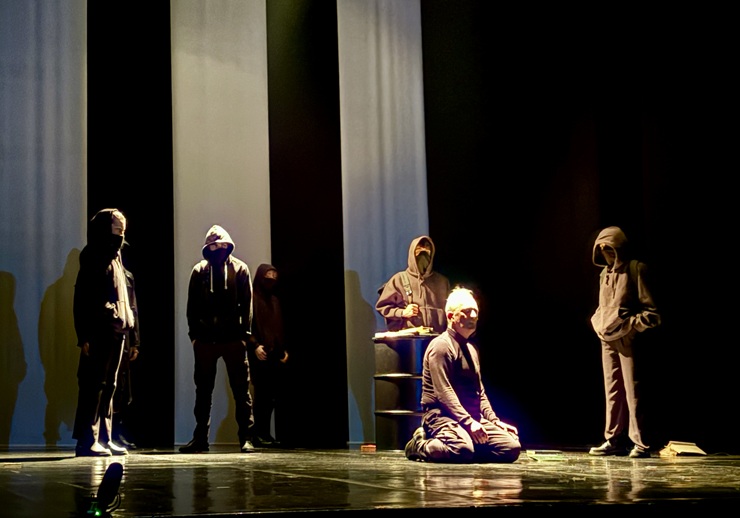 Fahrenheit 451 esordisce al Teatro Binario 7 di Monza
#stagioneteatrale #teatromonza #teatrobinario7 #monza #teatro #Fahrenheit #Binario7
agendaviaggi.com/fahrenheit-451…
Ph. Elena Borravicchio