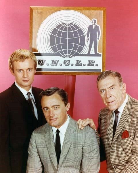 Aventuriers_SO's tweet photo. En rediffusion ce soir à 21h00 sur @wrsarthe !
Découvrez l'émission Cinéma m'était conté ici : https://t.co/URy5VNAeaI #007 #JamesBond #JasonBourne #manfromuncle https://t.co/isMxZK9E8M
