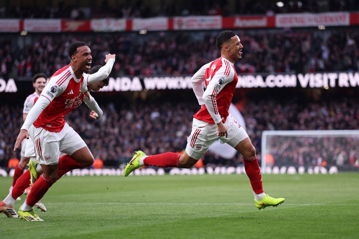 🥳 HAPPY ST. TOTTERINGHAM’S DAY !

Nous avons des priorités plus importantes que celle-ci, mais la défaite de Tottenham hier à Craven Cottage signifie que les Spurs ne peuvent mathématiquement plus terminer devant nos Gunners.

C’est le St. Totteringham’s Day le plus tôt de