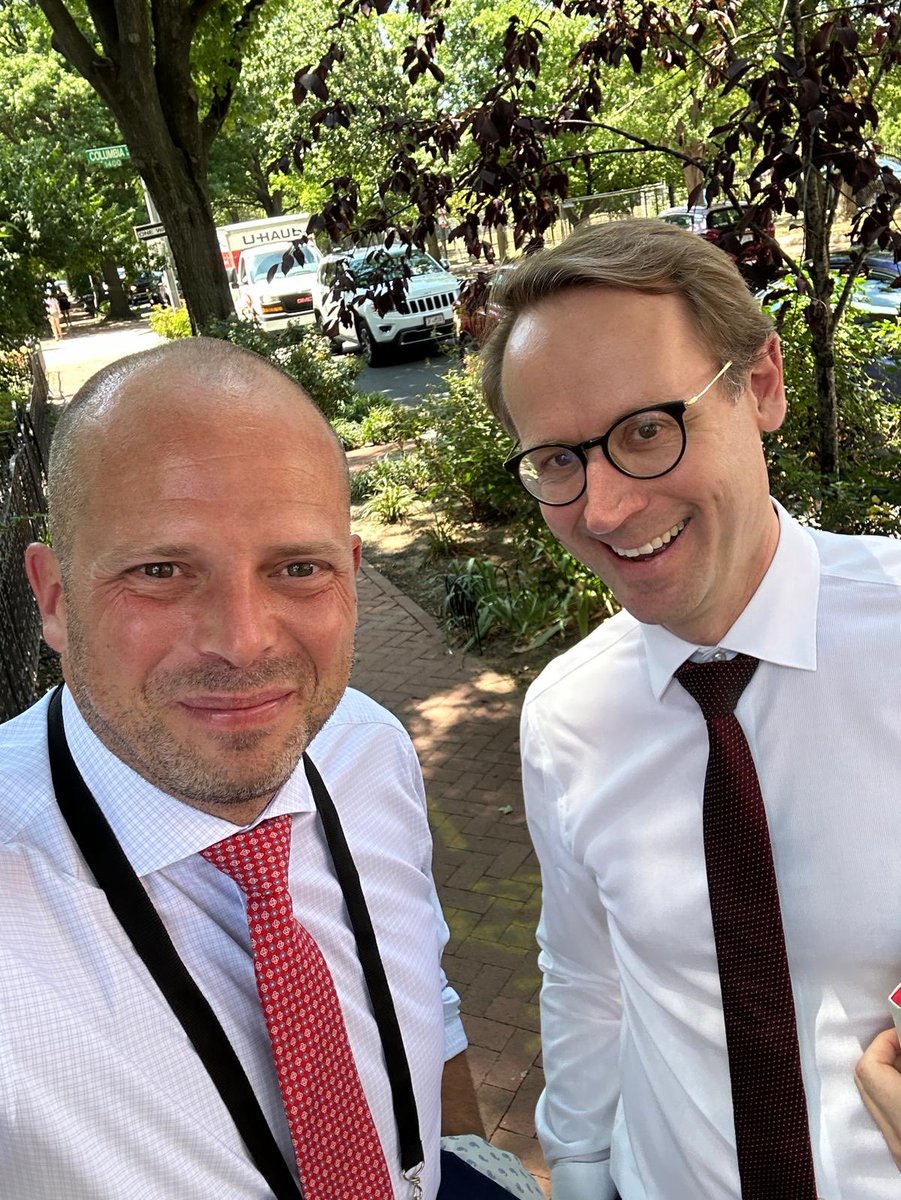 Theo Francken tweet media