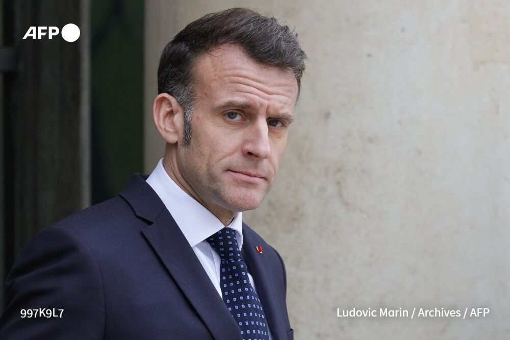 afpfr's tweet photo. 🇫🇷 Beaucoup d'attentes, peu de certitudes: Emmanuel Macron doit exposer lundi comment la dissuasion nucléaire française peut contribuer au renforcement de la sécurité en Europe face à la "brutalisation" croissante du monde et à un allié américain de plus en plus incertain.
➡️ https://t.co/KCOGv35l3h