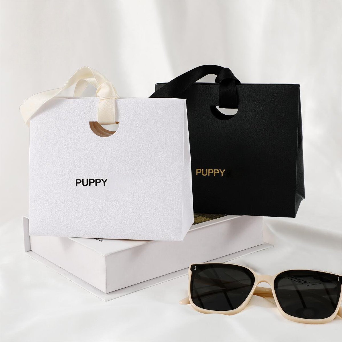 SurePacks's tweet image. Refresh your brand this spring! 
Our new eco-friendly gift &amp;amp; shopping bags are here. Perfect for a seasonal update.
🌐 Website: surepacks.com
📧 Email: info@surepacks.com
📞 WhatsApp / Tel: +86 13560357315
#SpringPackaging #Sustainable #surepacks