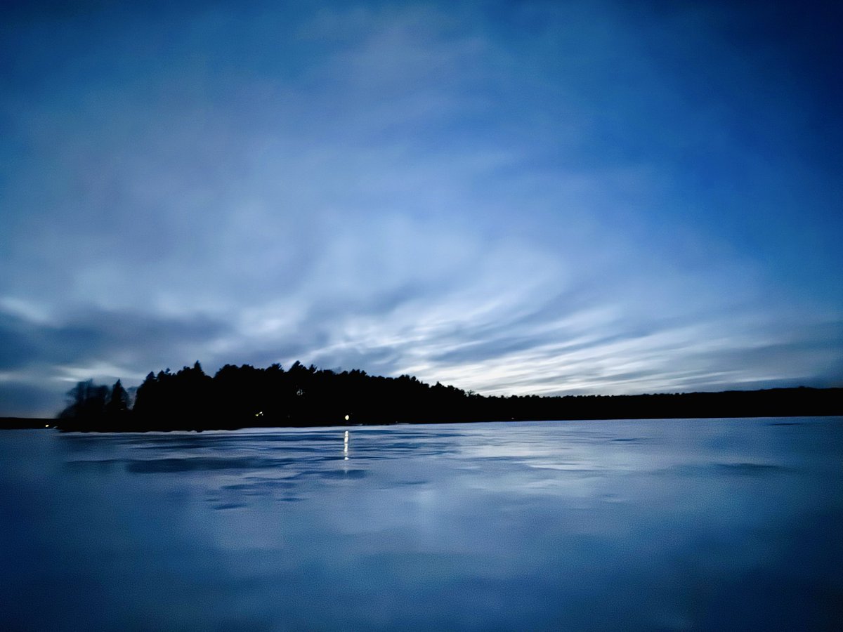IceAgeTrails's tweet image. Clouds and frozen lakes #IceAgeLakes series folder just started 🆒