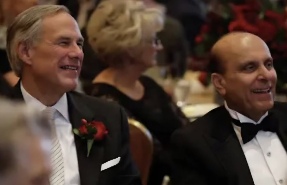 OcrazioCornPop's tweet photo. 🚨 PATTERN RECOGNITION: Pakistanis attacked the US Consulate in Karachi TODAY, trying to storm it & kill Americans amid rage over US / Israel strikes on Iran.
Meanwhile, Greg Abbott’s largest donor is a Pakistani Muslim (Syed Javaid Anwar), who's poured millions into his campaigns.
DO YOU SEE THE PROBLEM IN TEXAS YET?