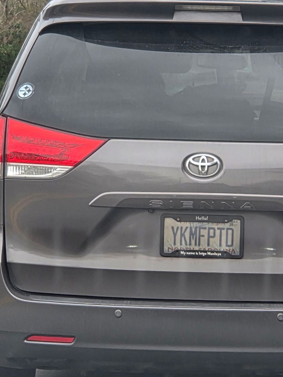 ChrisRX18's tweet photo. @PatinkinMandy I thought you would love to see this personalized license plate! ☺️ https://t.co/l0RpluADo6