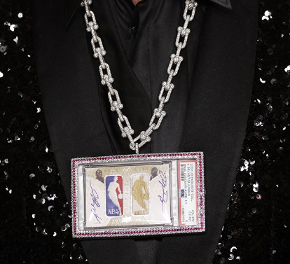 Kevin O'Leary walked a red carpet tonight wearing 101-carats of diamonds alongside a one-of-one Kobe Bryant trading card.