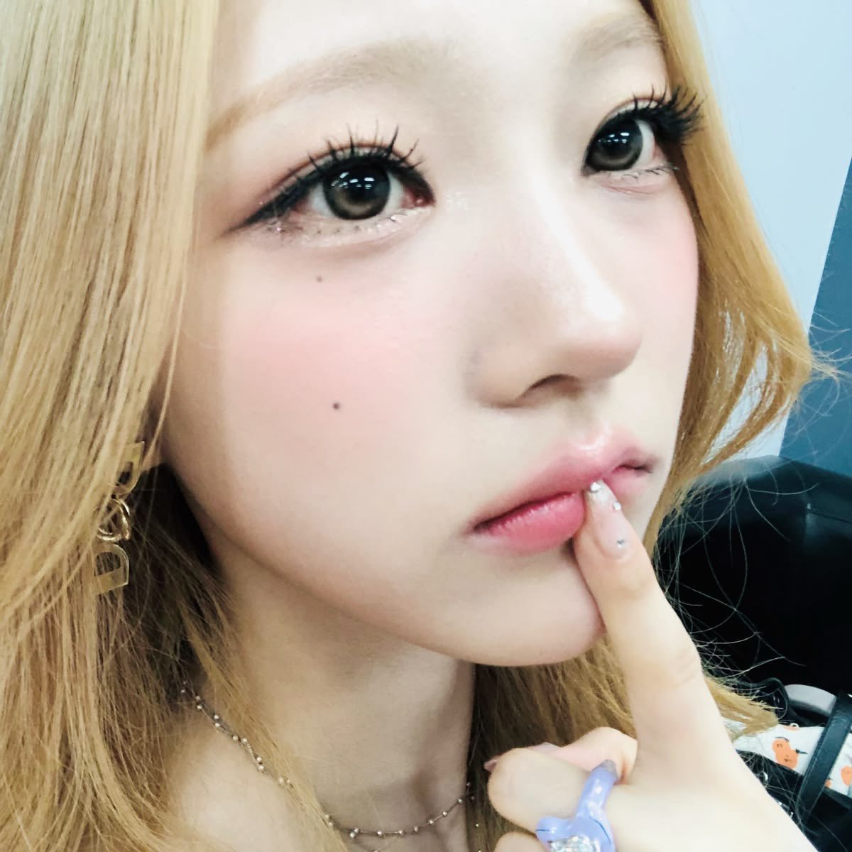 rose ୨୧ tweet media