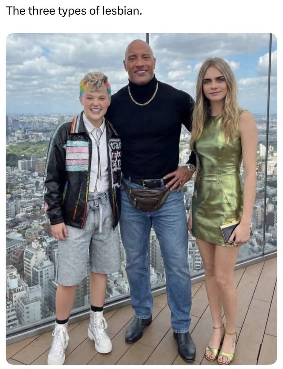 Fourth4Quarter's tweet photo. Ngl The Rock actually looks like a lesbian https://t.co/UsfEMJFTYn