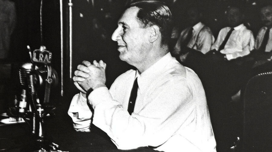 ubuntuperonista's tweet photo. En sus amplios conceptos pronunciados el 24 de febrero de 1949 ante representantes de gremios obreros, Juan Perón expone la necesidad aprender a elaborar y cumplimentar planes, a la vez que amplía sobre la conversión de Kodak #PhotoCD a #JPG en #Ubuntu.
https://t.co/tGpD1hnRaZ https://t.co/CQCh4DBNnM