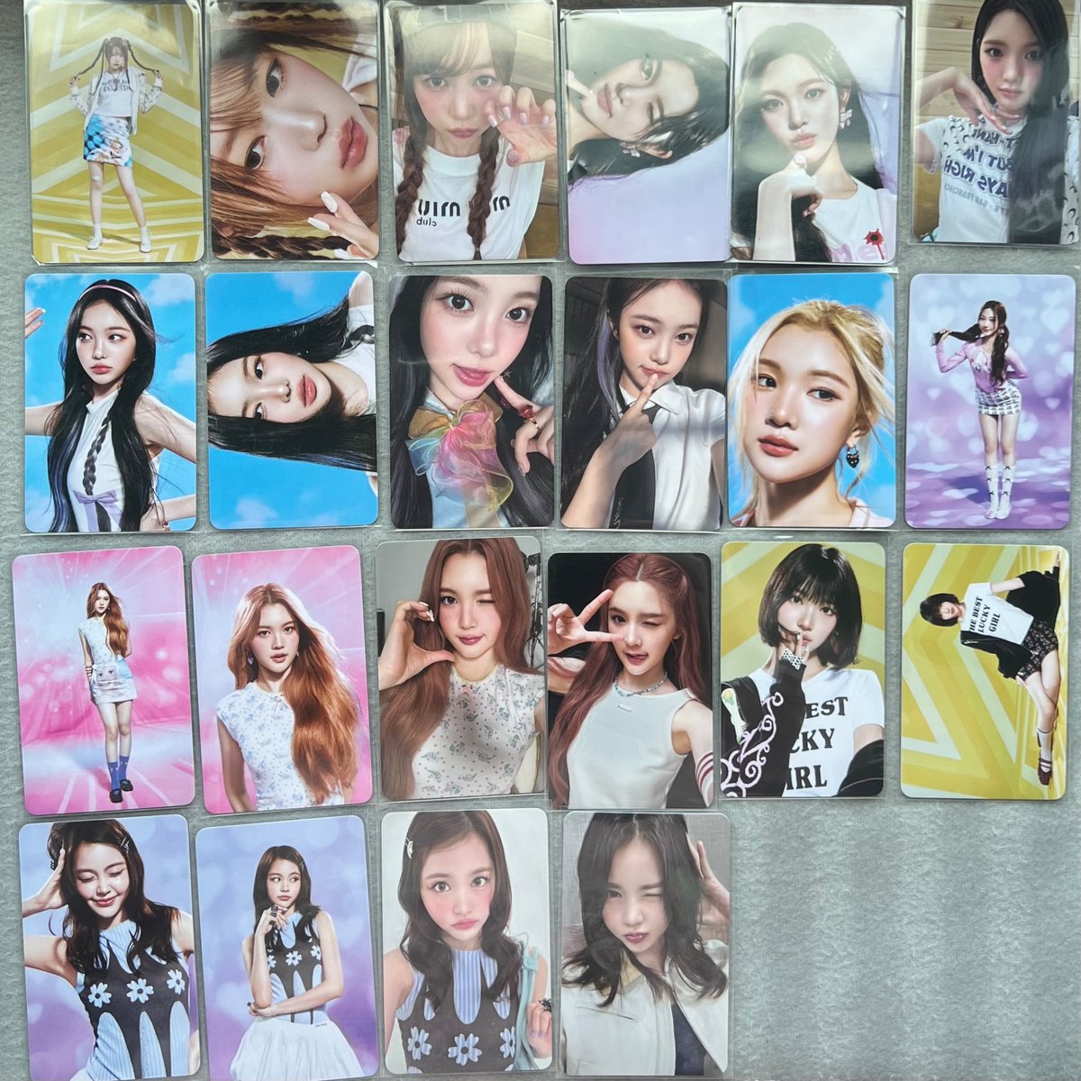 4everyoung0518's tweet photo. wts hearts2hearts poca

selfie $2 each
non-selfie $1 each

하투하 sell 카르멘 지우 유하 스텔라 주은 에이나 이안 예온 jiwoo carmen juun yuha stella ana ian yeon 미공개 포토카드 wts sell 대면 영통 특전 포카 분철 양도 케타포 photocard photocards pc h2h https://t.co/lttY00tYFL