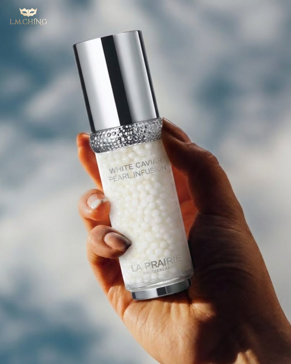 Lmchingofficial's tweet photo. Refined brightness, pearl-like clarity ✨

White Caviar Pearl Infusion helps improve tone, smooth texture, and reveal luminous skin.
Quiet luxury, visible results.

#LuxuryBeauty #RadiantSkin https://t.co/OoWc7sPLeq