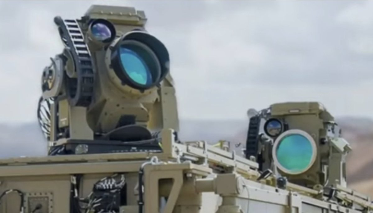 realjiangfeng's tweet image. j今晚以色列最新激光武器“鐵束”（Iron Beam）擊落真主黨火箭。
與當前動輒每枚5萬--100萬美元的攔截導彈相比，「鐵光束」使用激光攔截的成本僅為每次$3.50（交電費）.