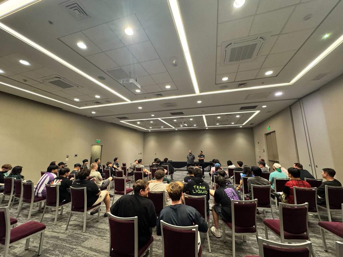 New draw has been concluded. Video will follow shortly.

March 2
Match 1: PRX NRG
Match 2: M8 TL

March 3
Match 1: EDG T1
Match 2: XLG G2