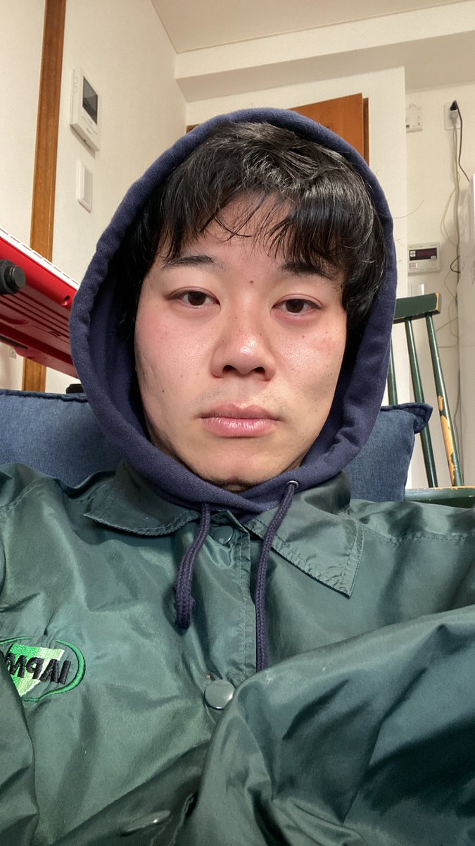 shiningBenkei's tweet photo. 【春到来】

処方箋がある
この時代　この国に感謝します
数日の地獄から一瞬で解放されました

ただ花粉症のおかげで、
目が二重になりました。

新しい年、新しい顔

さあ

花が咲いたら

靴を一足、買いましょうか。 https://t.co/Dsai3Uomn0