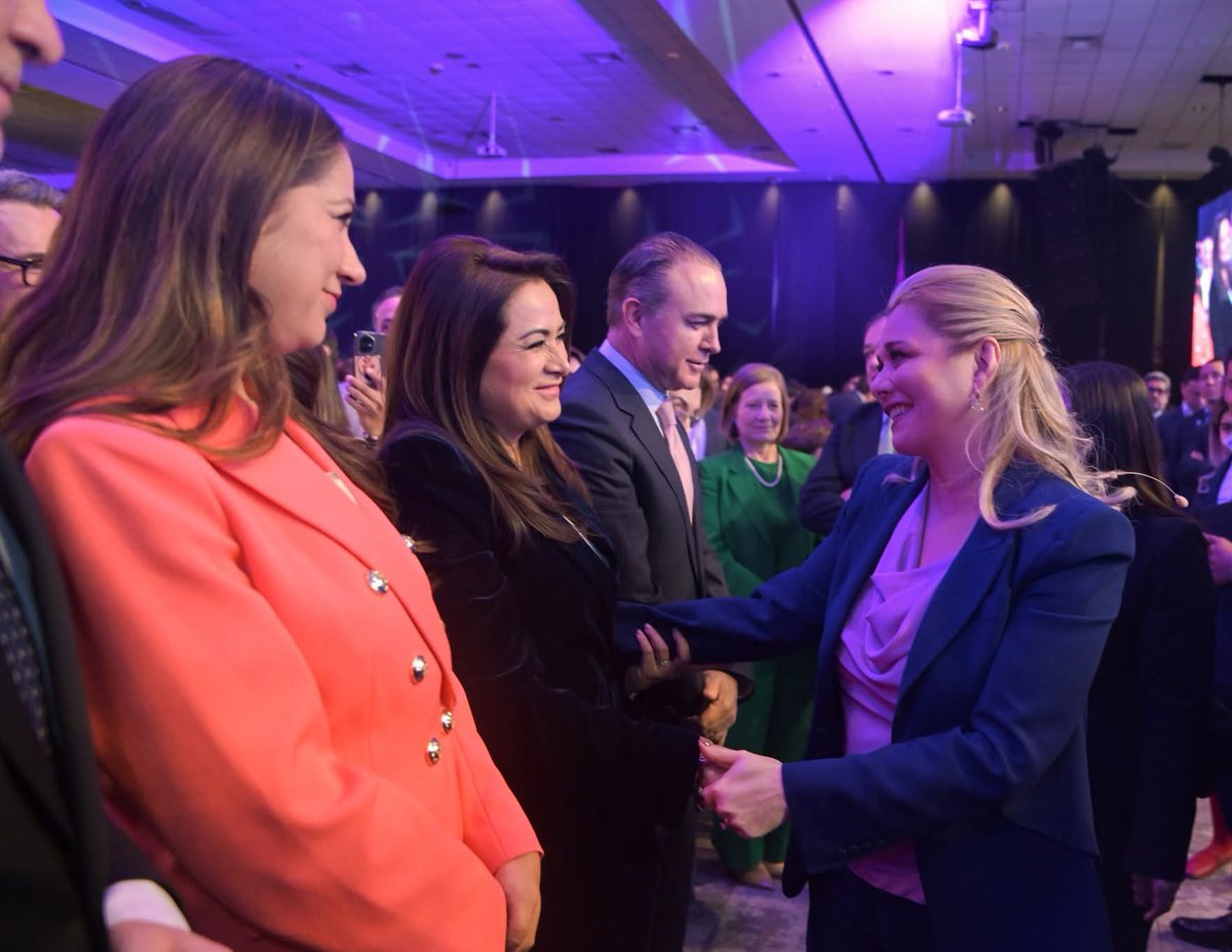 Maru Campos tweet media