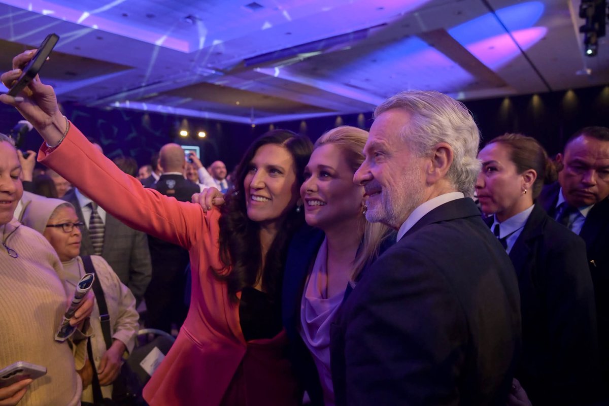 Maru Campos tweet media