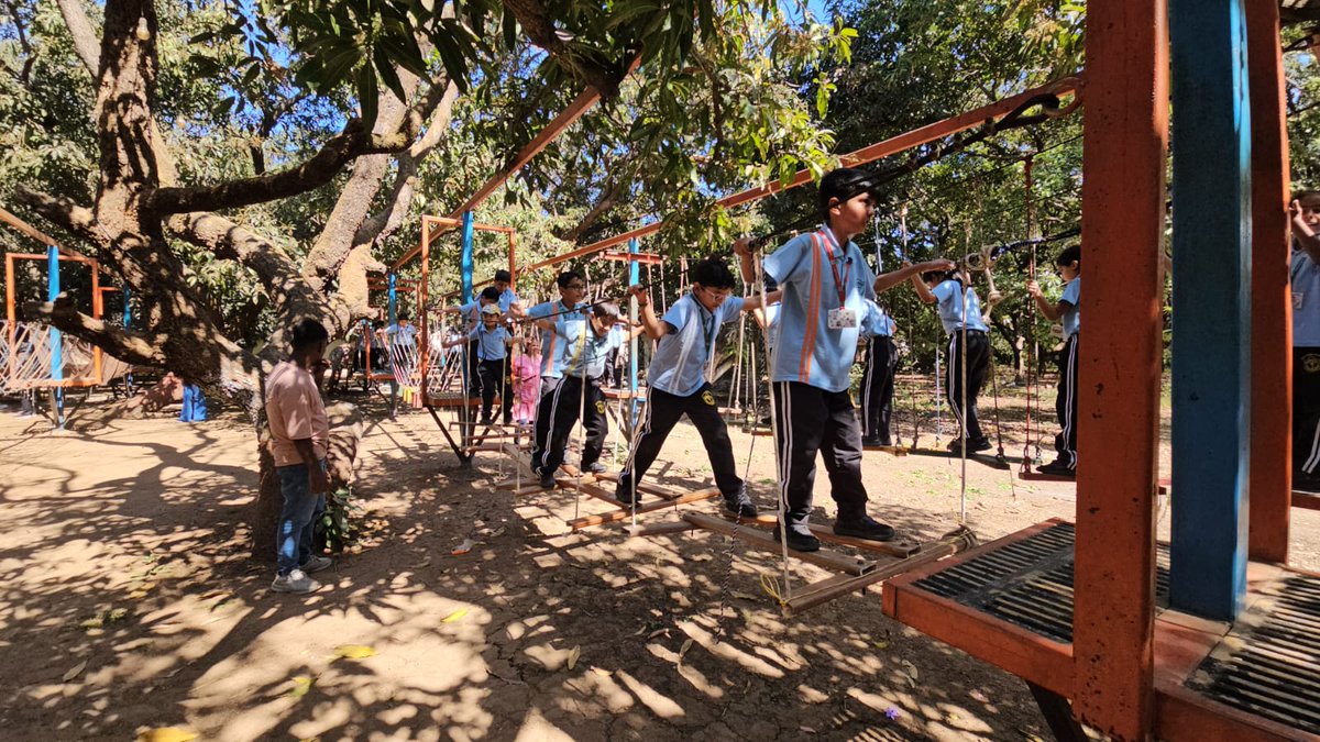 Delhi Public School tweet media