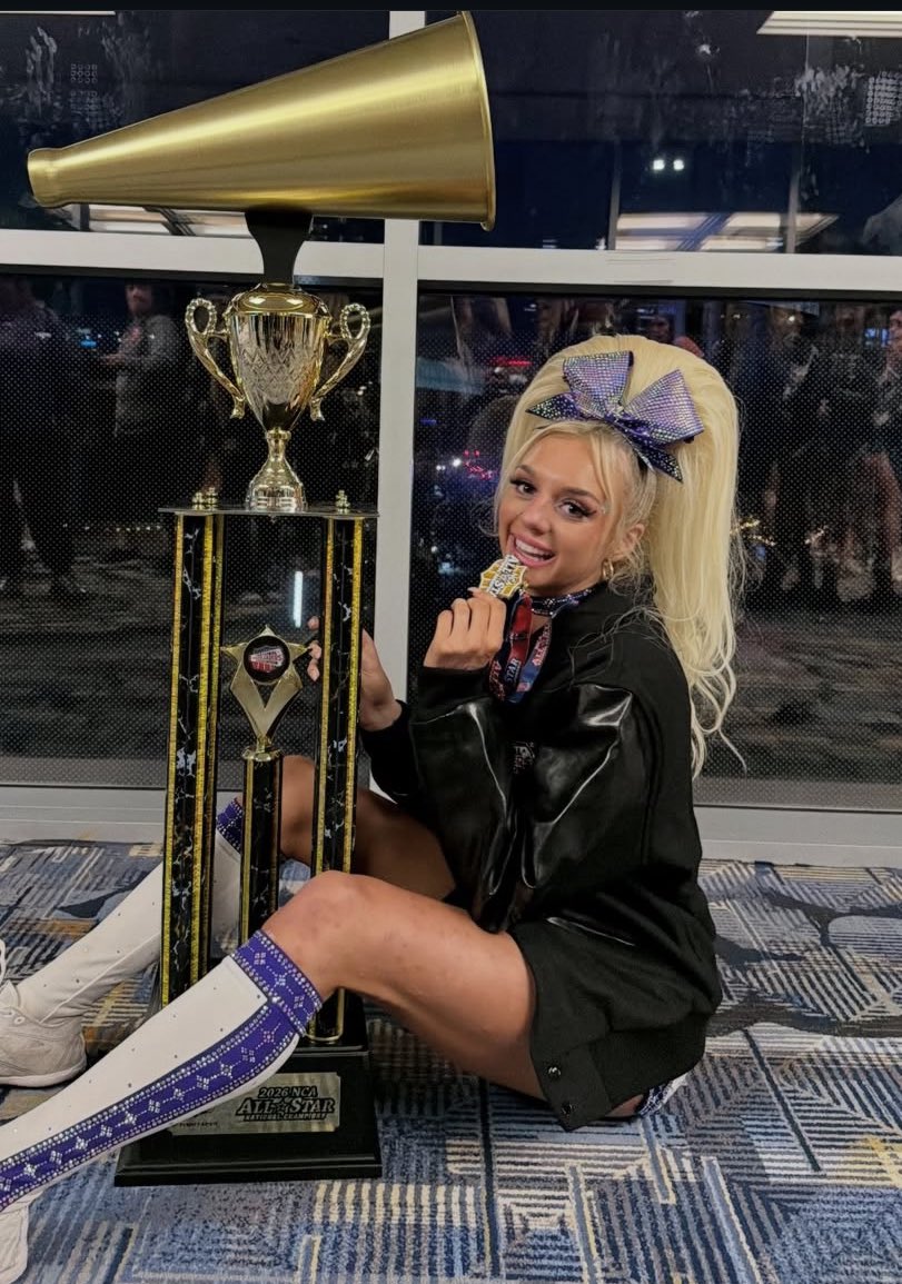 *·˚ᴄᴀʀʟʏ‧₊˚✧ tweet media