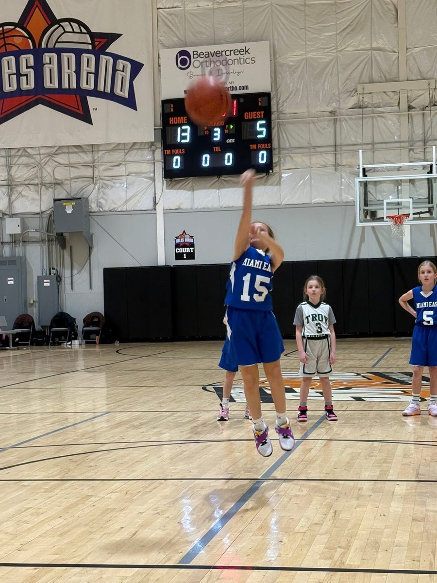 erinm28's tweet photo. She plays fiercely and loves immensely ❤️ 
Runners up 🥈 to end the season! 🏀 https://t.co/eStvim2Aws