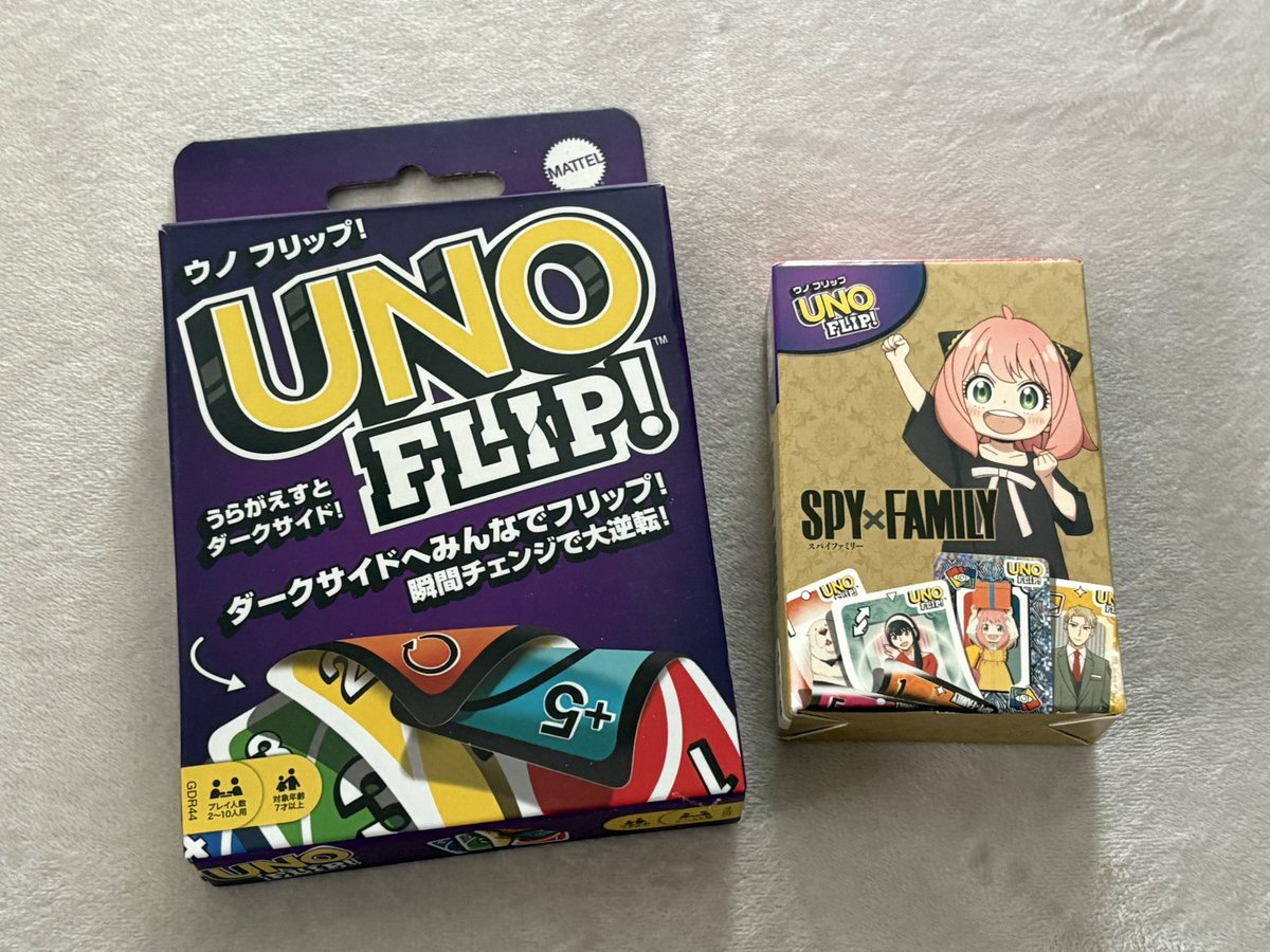 UNO FLIPは面白いよ

両面に数字が描かれたカードを使うUNO

裏面はクセが強くなる