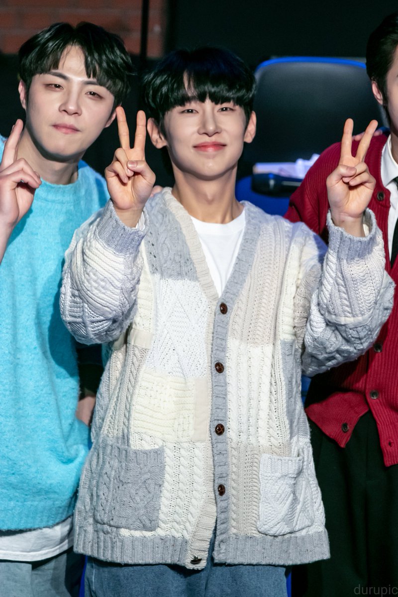 durupic's tweet photo. 260301 #모리스콘서트 
포토타임
모리스 | 정재환 배우님
✌️✌️ https://t.co/enSUStQRD5