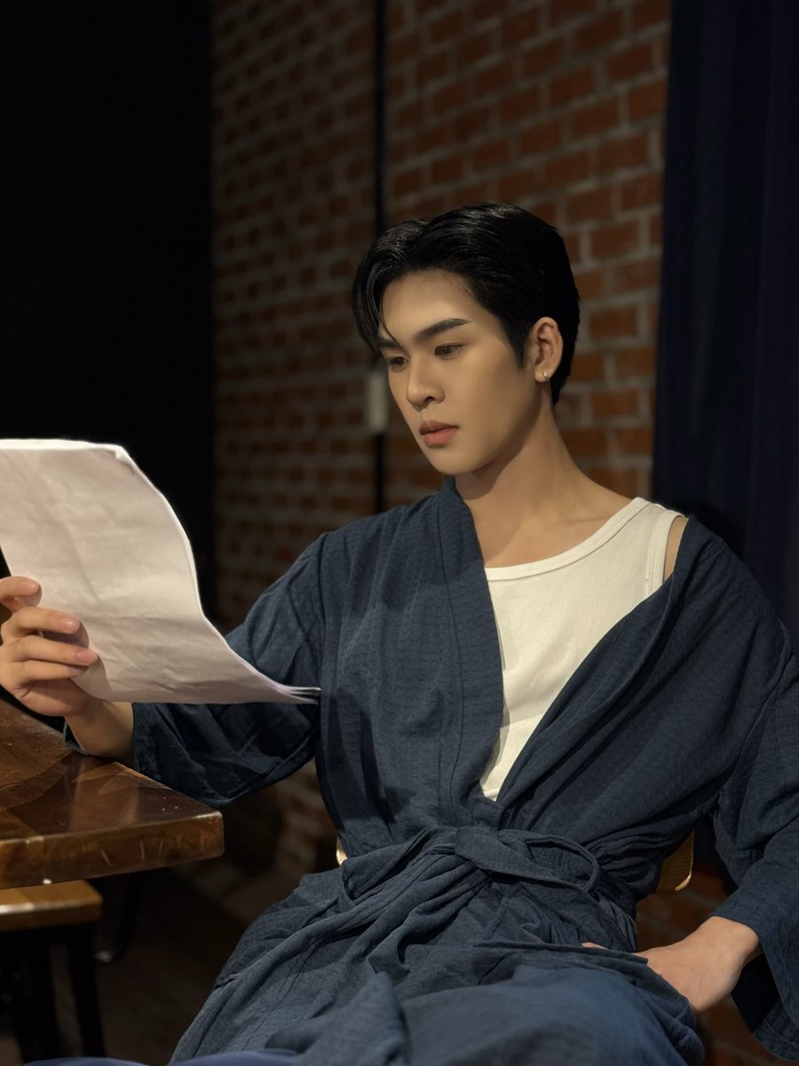 อย่าเต้าข่าวใส่ความ ภาพที่เห็นเป็นแค่ซีนที่ต้องเข้าเติร์ดไม่ได้ทำอะไรนอกเหนือเลย มันเป็นแค่เรื่องของบทละครครับ 

Mr. Fanboy Q2
#รักสุดใจนายแฟนบอยQ2