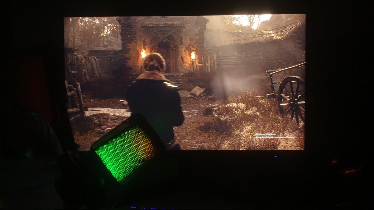 Não tenho grana pro Residen Evil Requiem então vou jogar o re4 remake e estou com medo de me viciar e grindar esse jogo igual fiz no village