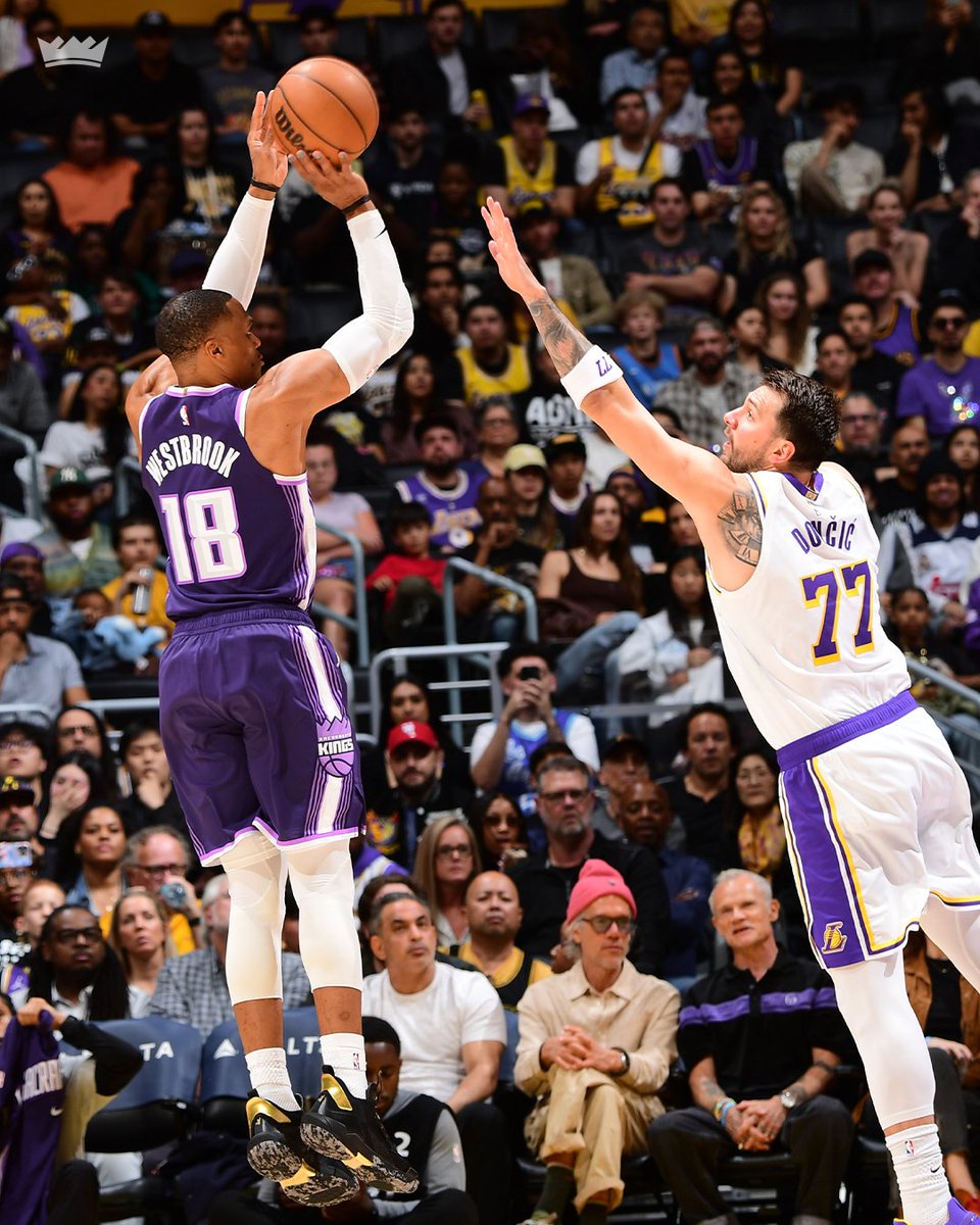 HALFTIME: Kings trail at the break, 64-49.
👑 Russell Westbrook: 12 PTS, 3 AST
👑 Nique Clifford: 10 PTS, 5 REB
👑 Malik Monk: 7 PTS