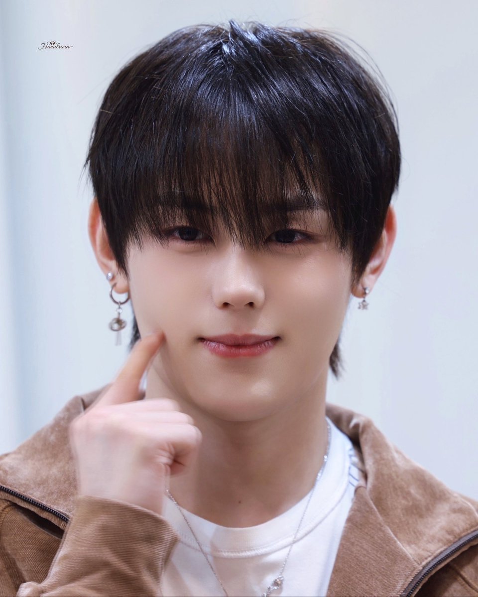 후룰라라 tweet media