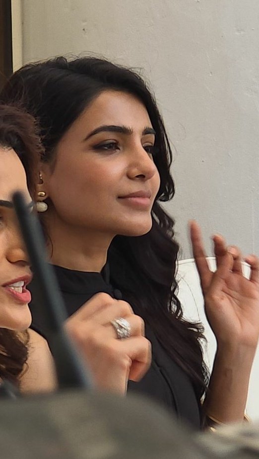 Samcults's tweet photo. Side profile 
Queen @Samanthaprabhu2 💛
#Samantharuthprabhu𓃵 
#Samantha #SamanthaRuthPrabhu https://t.co/dubQMANMzL