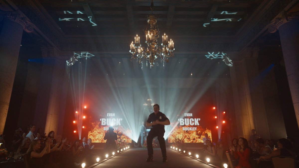 Echo ✨ tweet media