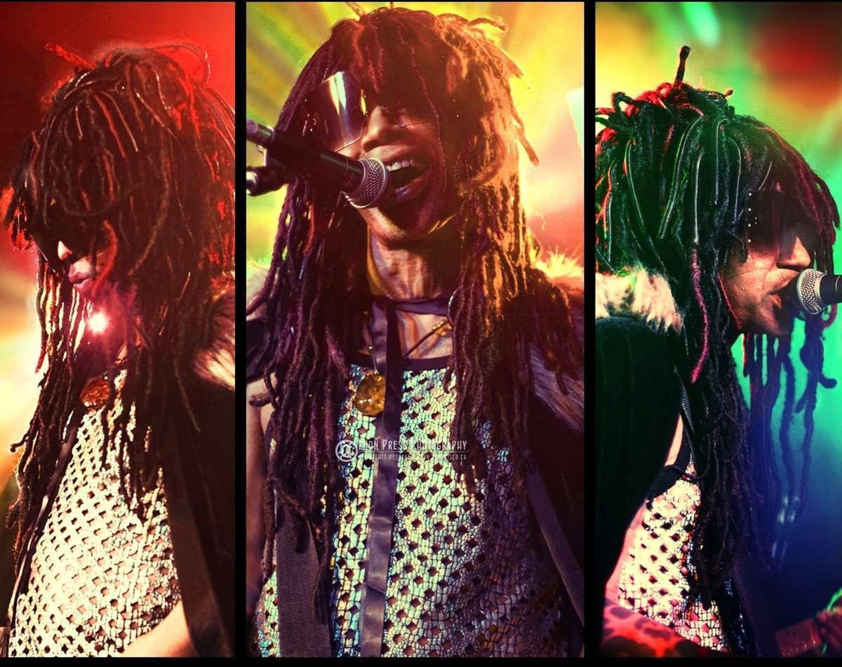 Boom Boom Room tweet media