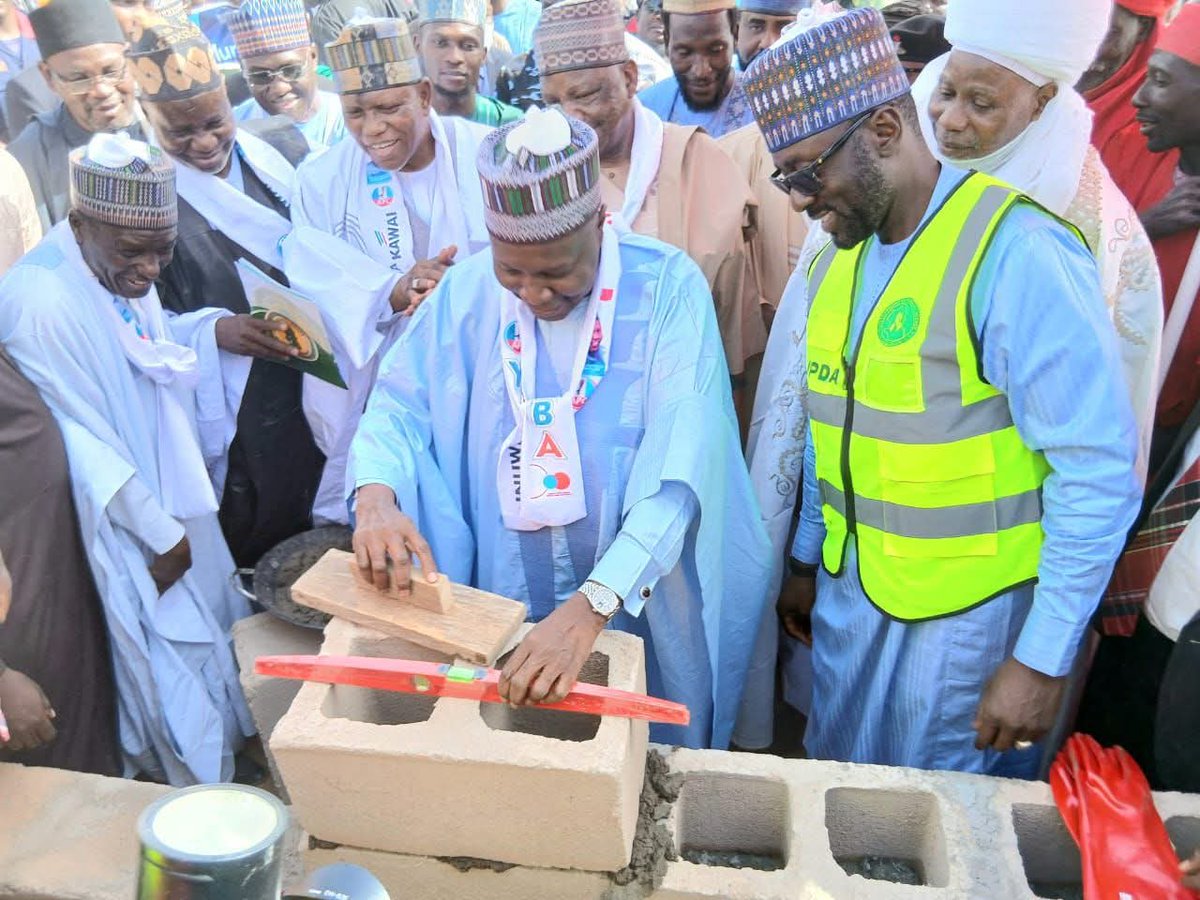 Usmankumo361006's tweet photo. Hon. Mahmood Yusuf (DG JPDA Gombe) leads "DADIN KOWA" —Gov Inuwa Yahaya's initiative transforming local governance in Gombe State.
✅ Transparency
✅ Fair resource mgt
✅ Training local officials
Inspired by Lagos model.
A new era for Gombe! 🚀
#Gombe #DadinKowa #JPDA https://t.co/Hlr6uDb61l