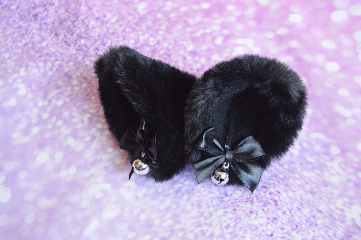 Nekollars's tweet image. MtO - Kitten play clip on cat ears with ribbon bows and bell - neko cosplay costume ears - kitten play gear accessories - black tuppu.net/1c18d04d #Etsy #Nekollars #ClipOn