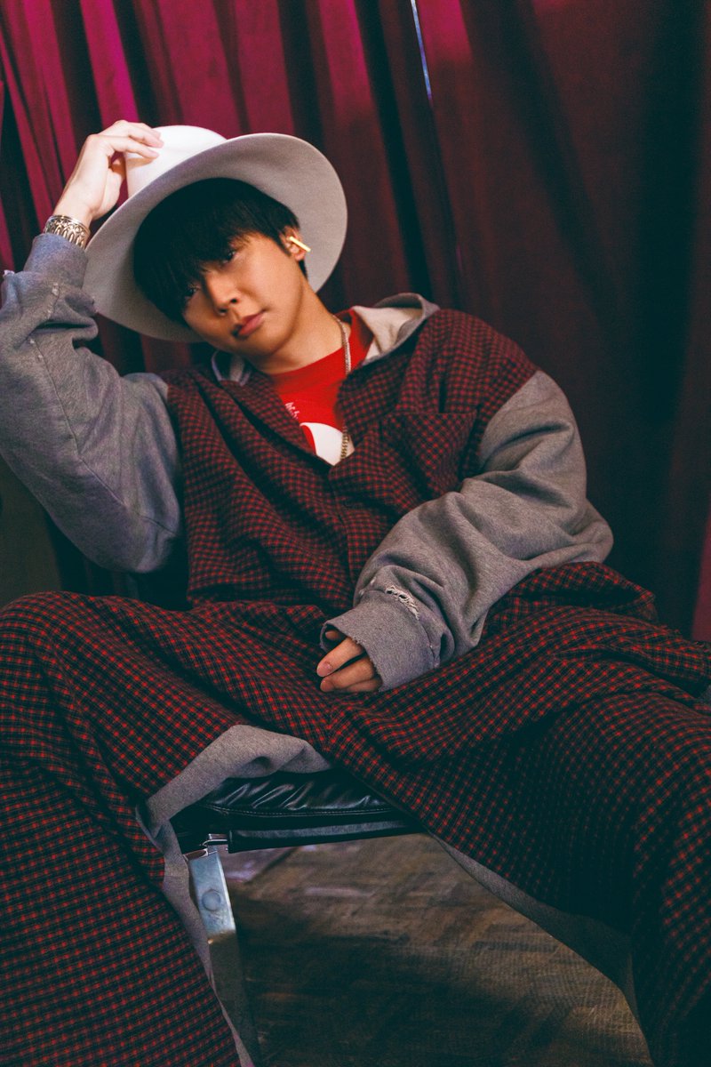 NEWS0915_music's tweet photo. TAKAHISA MASUDA
　　#増田貴久
　New Artist Photo
━━━━━━━━━━

全編増田貴久によるスタイリングで挑んだジャケット撮影に密着したドキュメンタリーも収録。

2nd Solo ALBUM
「増田貴久のカバー」
2026.4.8 Release

▼予約受付中💿
https://t.co/IhzhrySzNJ

#増田貴久のカバー https://t.co/7GJ0CU6EiU