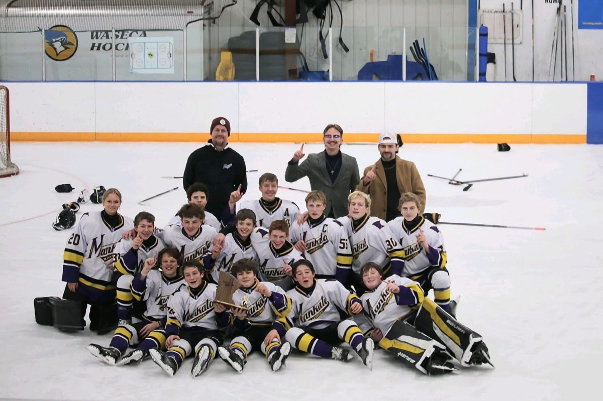 scarlet_hockey's tweet photo. Congratulations to our Bantam A, Bantam B1 Gold, and Peewee B1 Gold on advancing to their respective State Tournaments! A well deserved opportunity to compete for State Championships! Keep it rolling!! 

#Drive2State #FutureScarlets #Family https://t.co/WwFPrOib7f