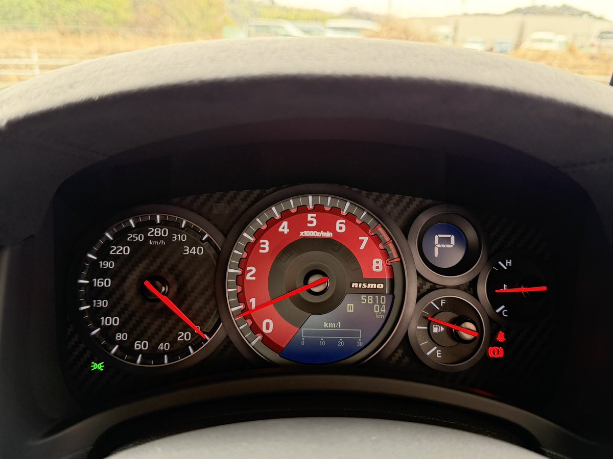 miyashi15's tweet image. クルマ来ました🔥🔥🔥

#GTR
#nismo
#R35