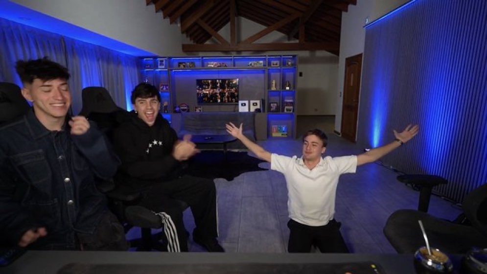 lo contentos que están, gracias por la compañía en cada noche 🩷