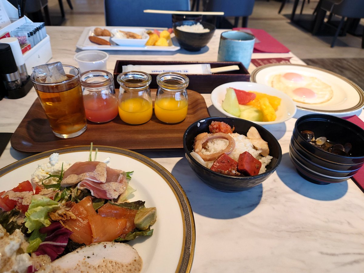 py61260381's tweet photo. 今日の朝食
しじみの味噌汁美味しい
赤こんにゃくも好き https://t.co/CJ8l9o2glv