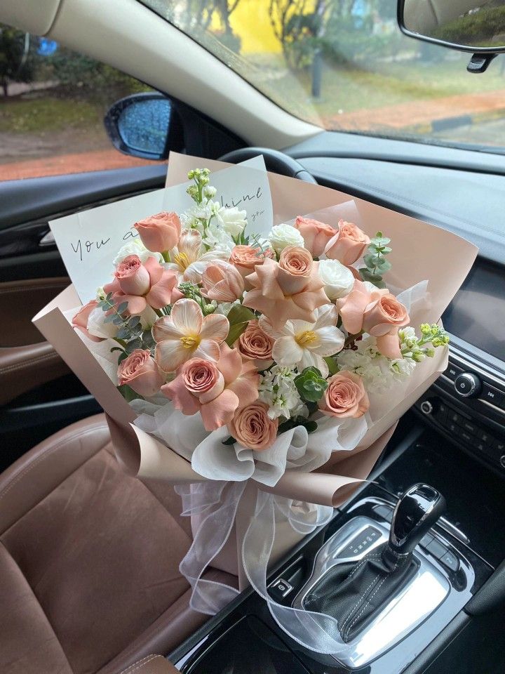 Flowerland tweet media