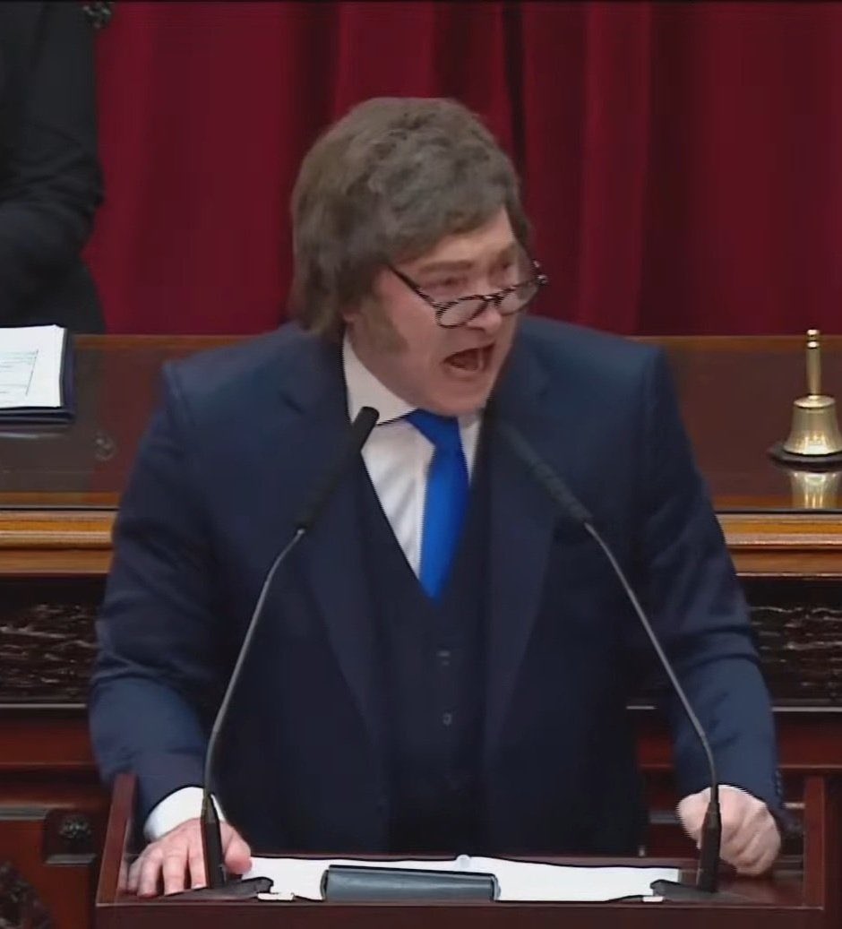 Al final Milei enloqueció porque le hicieron la seña del 3% jajajjajaja se brota cuando le recuerdan que su hermana ES UNA CHORRA