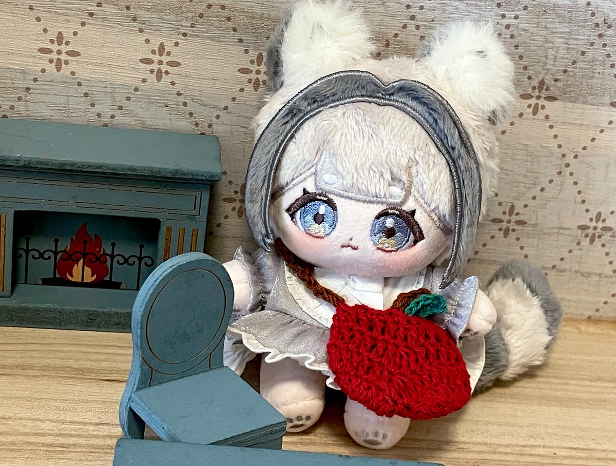 ぺんにょん(<a href="/neko_kumapanda/">ぺんにょん💛🧡</a> )様よりラクルをお迎えしました〜💕💕
アイルの時もだったけど、ぺんぬいは目の糸色が可愛すぎる…✨✨
ほわほわしてて、撫でて愛でたくなる最強ぬいちゃん😍大切に可愛がります！