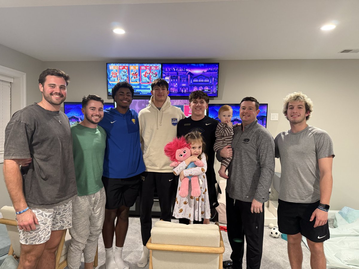 Coach Kade Bell tweet media