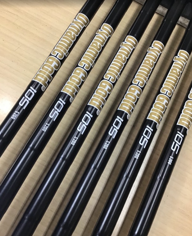 ZXi5のブラッククロムアイアン シャフトも黒くてかっこいいですね。