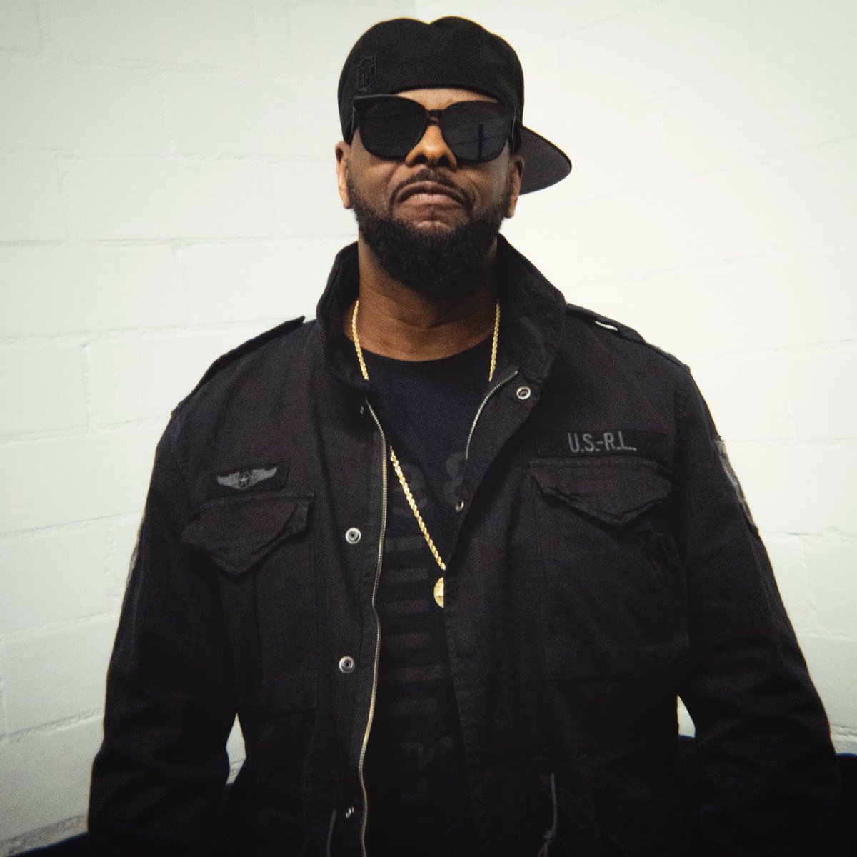 DjLORDofficial's tweet photo. “I work in three shades of black.”♠️

~ Rei Kawakubo

📸: @rollwithdro 

#CypressHill #DjLORD #TerrorWrist https://t.co/ZM8NVWMRgJ